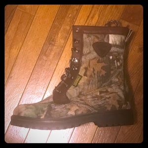 Waterproof Camo Boots